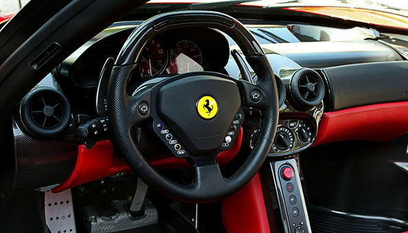 ENZO FERRARI フェラーリ神話の真実 フェラーリ・エンツォの20年 – Amalgam Collection