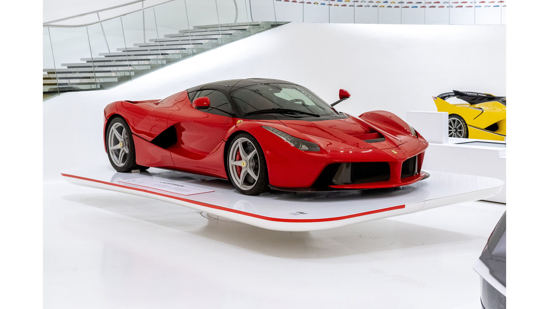 ENZO FERRARI フェラーリ神話の真実 mqdefault.jpg